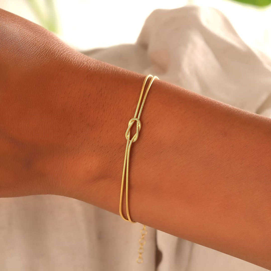 Connection Knot Bracelet