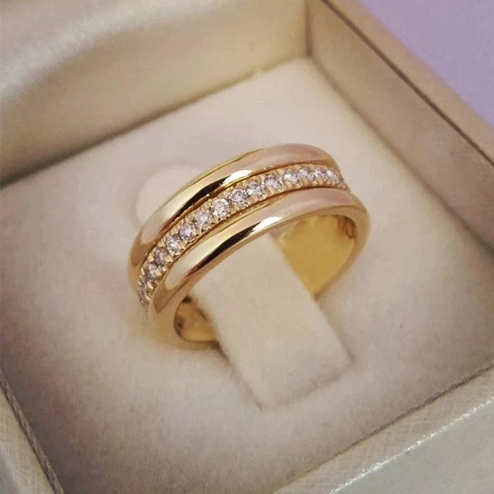 Vintage Gold Zirconia Inlaid Ring